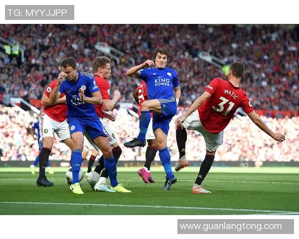 2014年2015年莱斯特城与曼联精彩对决回顾与分析